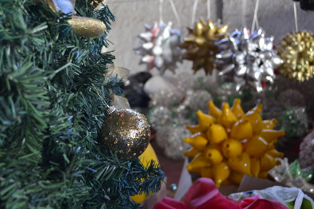 Decoração de Natal começa a tomar forma